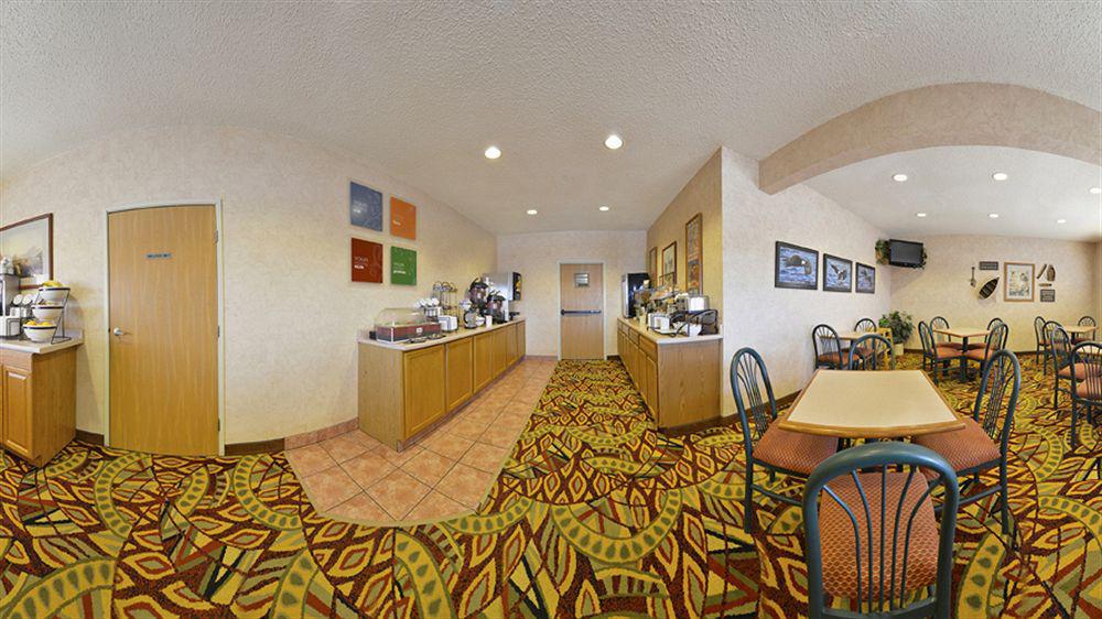 Comfort Inn & Suites Riverview Near Davenport And I-80 Le Claire Eksteriør billede