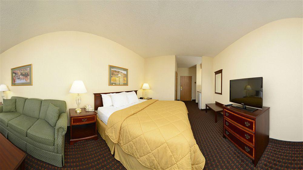 Comfort Inn & Suites Riverview Near Davenport And I-80 Le Claire Eksteriør billede